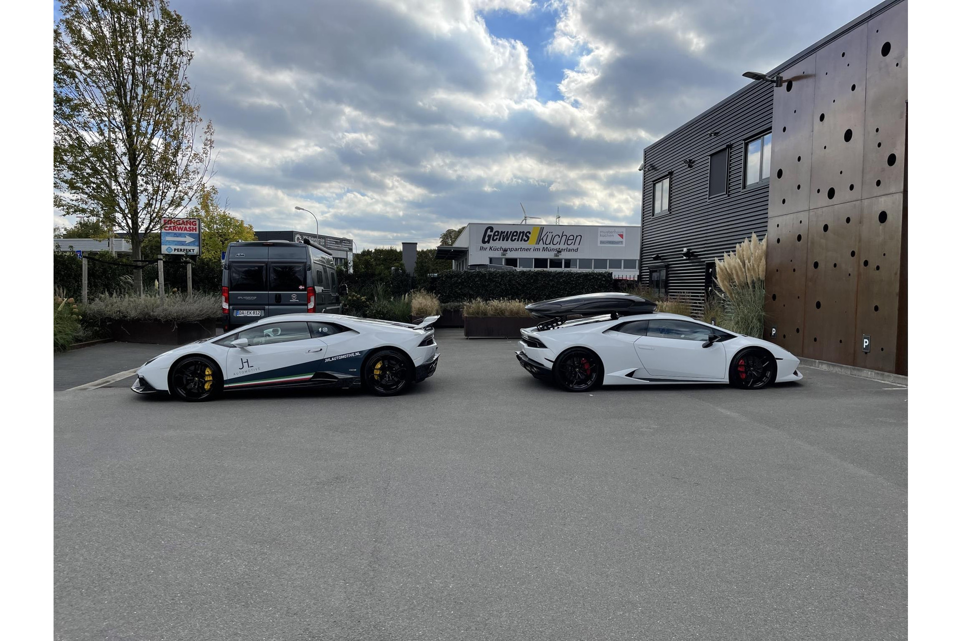 Lamborghini Huracan SUPERCHARGER*AKRAPOVIC*EVENTURI*NOVITEC*STERTMAN*